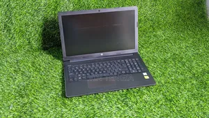 Laptop HP 250 G8 8GB Intel Core i5 HDD+SSD 500GB