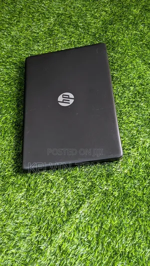 Laptop HP 250 G8 8GB Intel Core i5 HDD+SSD 500GB