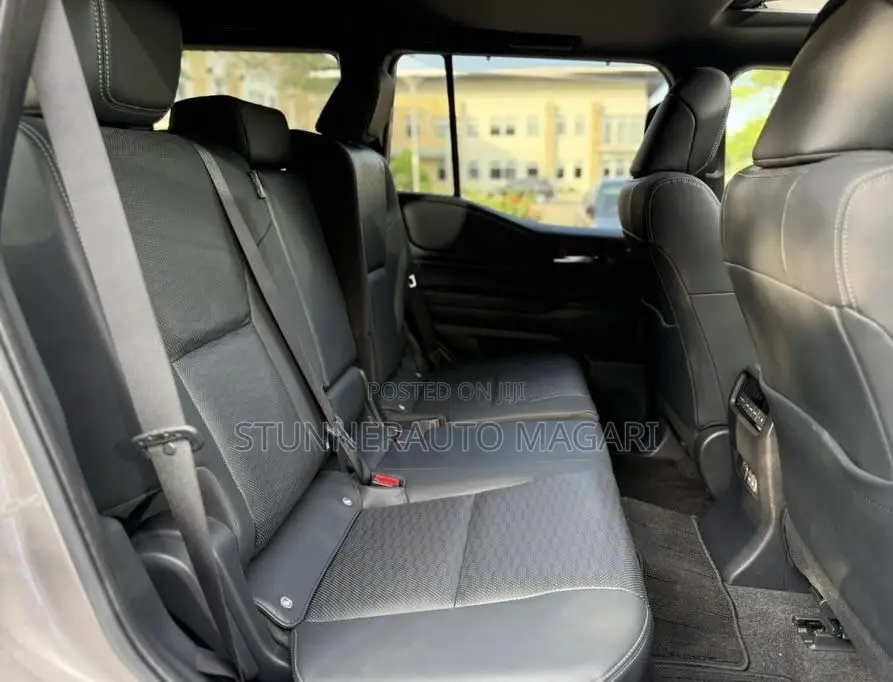 Toyota Land Cruiser Prado 2025 Gray