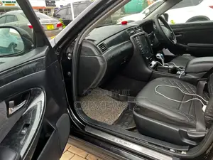 Toyota Crown 2006 Black