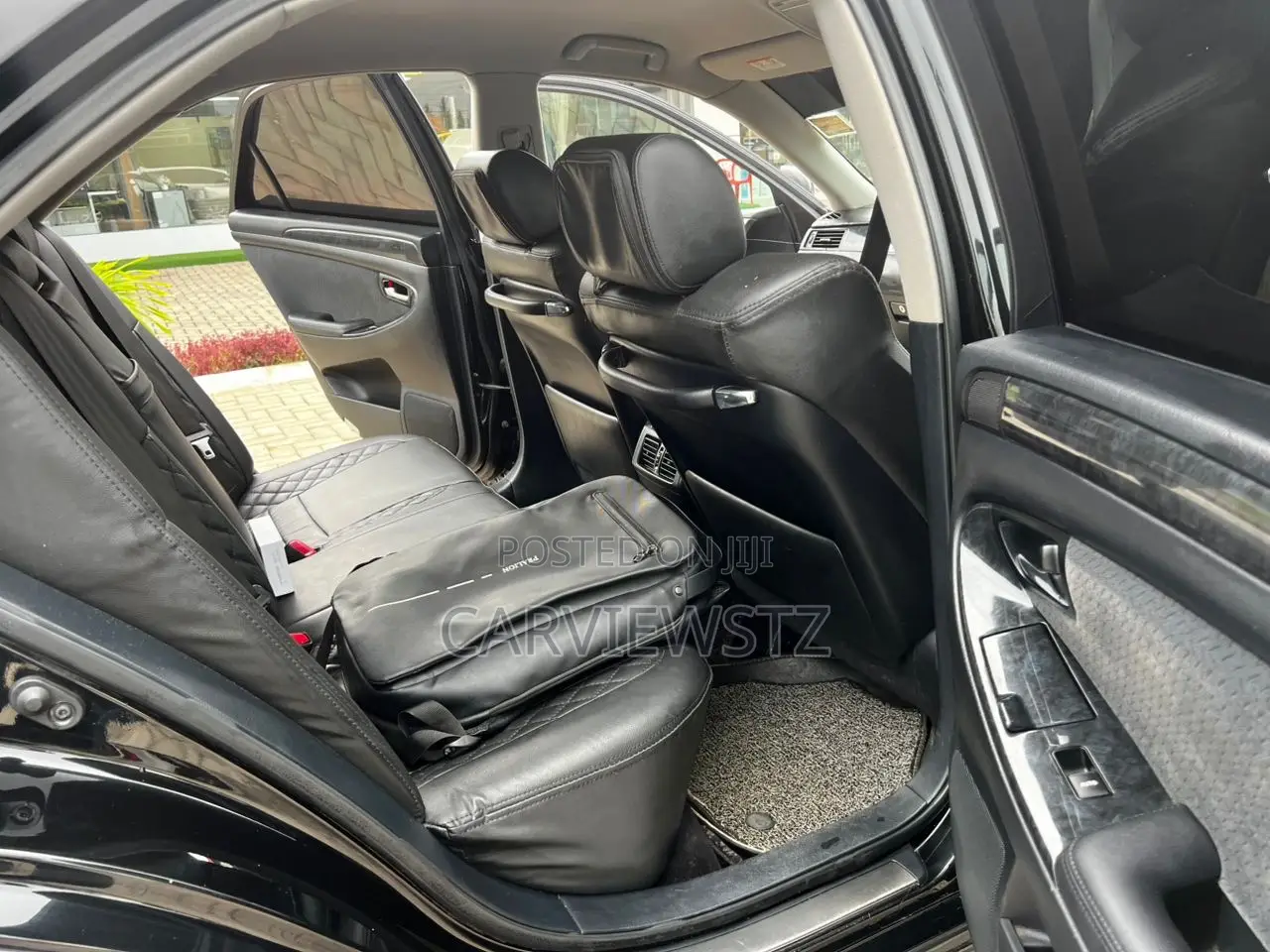 Toyota Crown 2006 Black