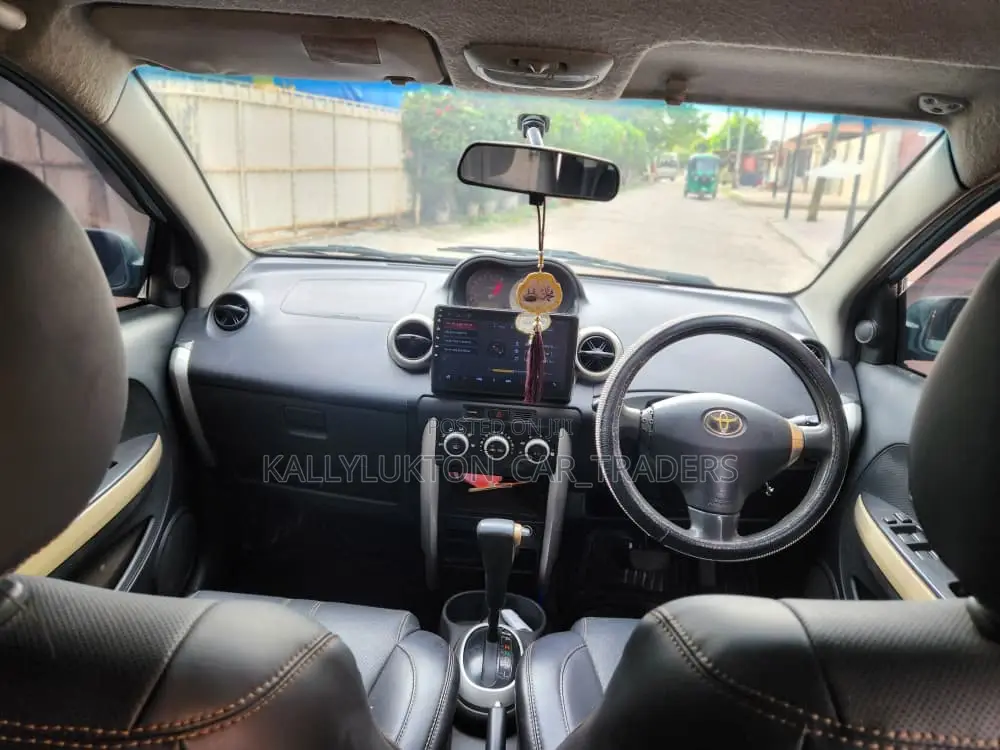 Toyota IST 2005 Blue