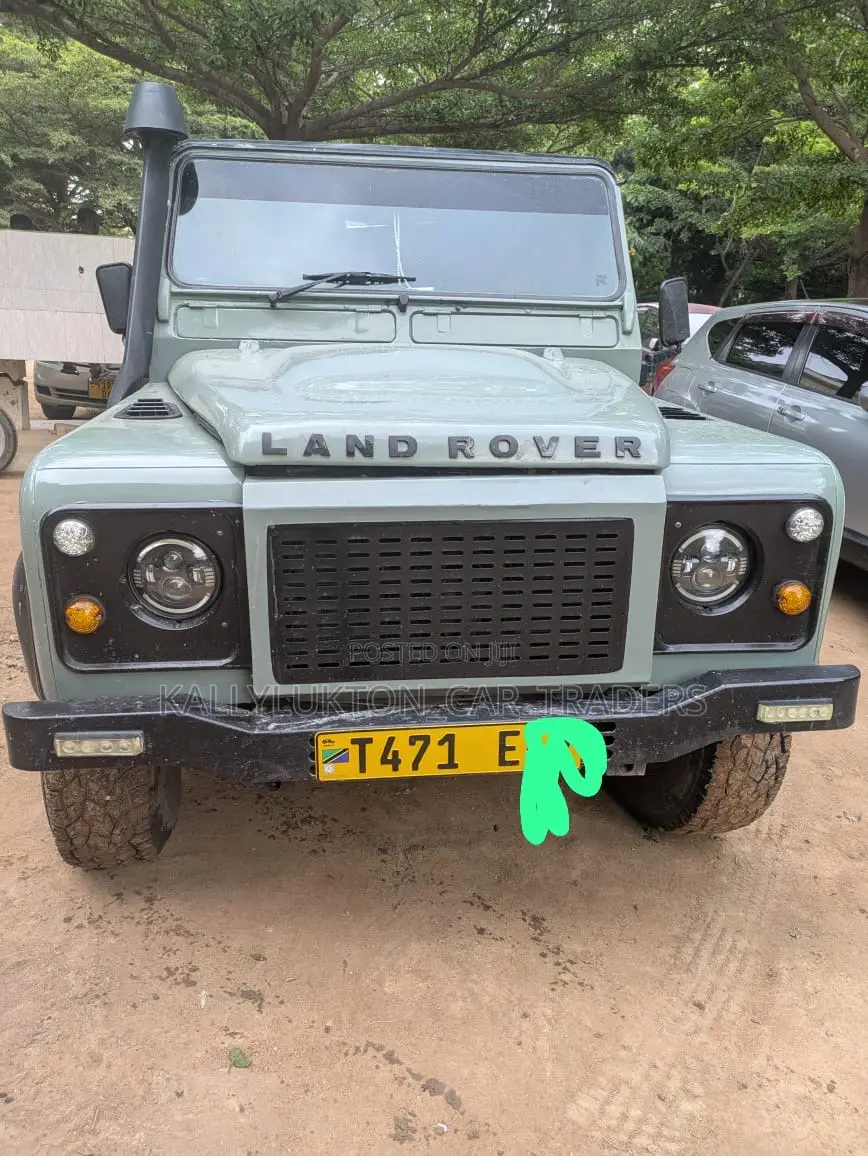 Land Rover Defender 2008 Green