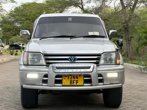 Toyota Land Cruiser Prado 2002 Silver