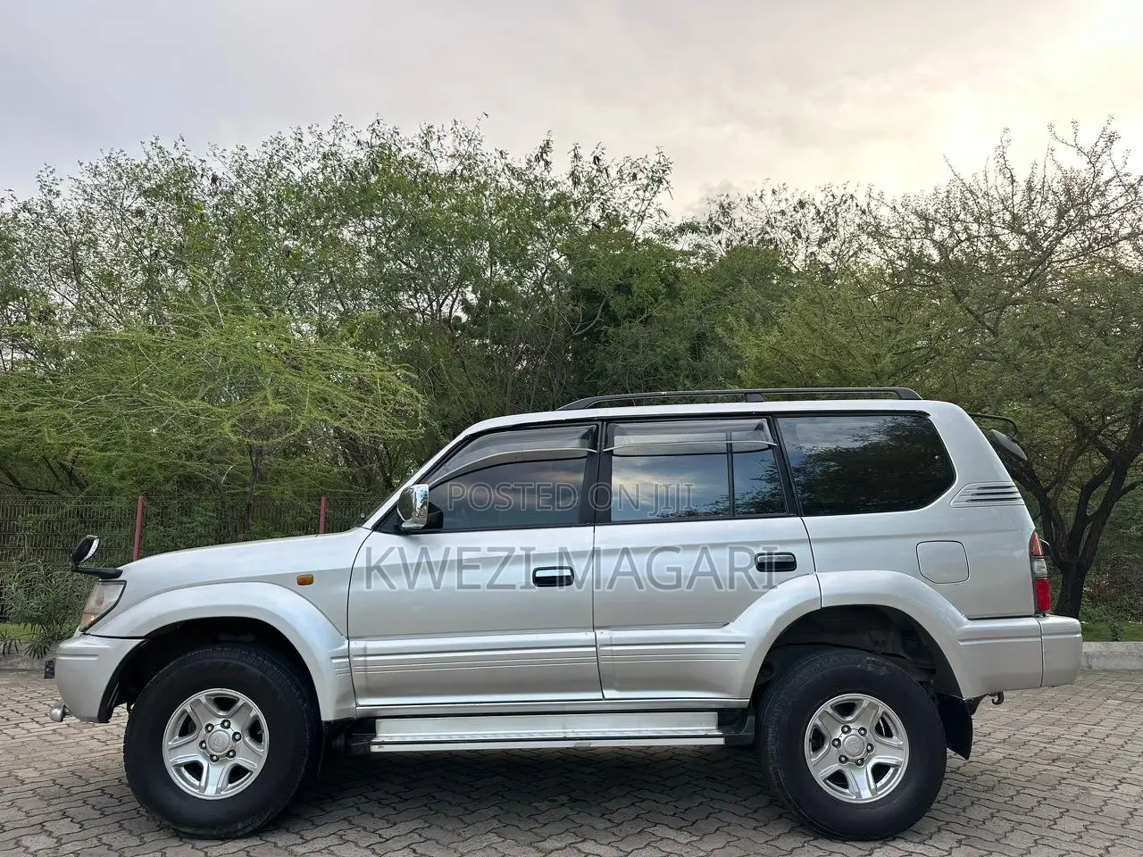 Toyota Land Cruiser Prado 2002 Silver