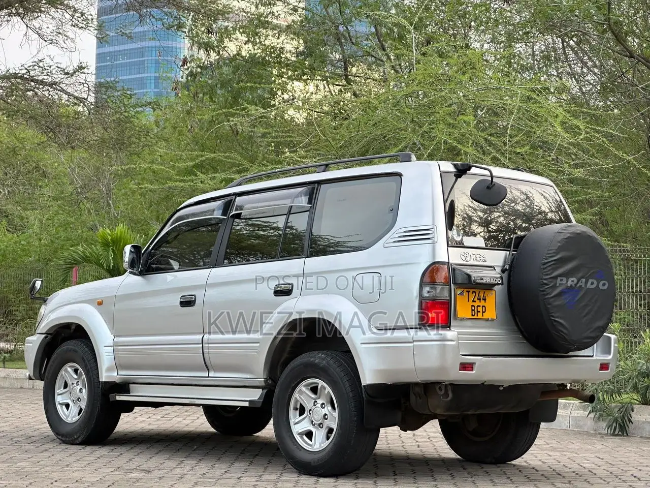 Toyota Land Cruiser Prado 2002 Silver