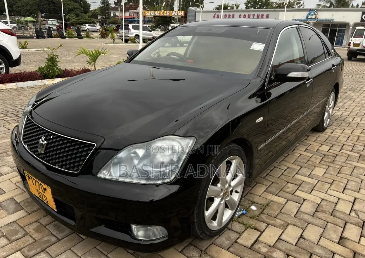 Toyota Crown 2006 Black