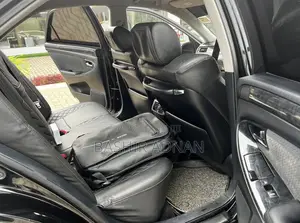 Toyota Crown 2006 Black