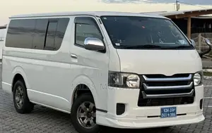 Toyota HiAce 2009 White