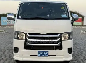 Toyota HiAce 2009 White