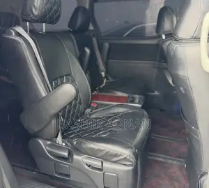 Toyota Vellfire 2010 White