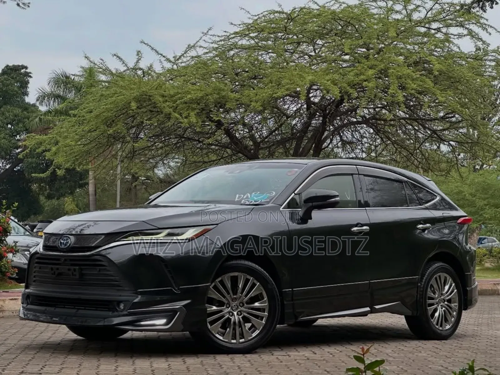 Toyota Harrier Hybrid Z 2021 Ivory
