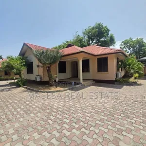 6bdrm House in Oyster Bay for rent