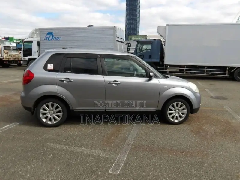 Mazda Verisa 2011 Silver