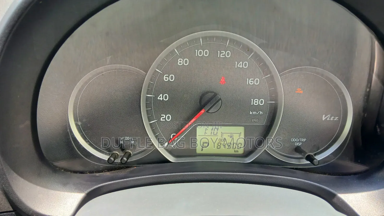 Toyota Vitz 2014 Maroon