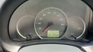 Toyota Vitz 2014 Maroon