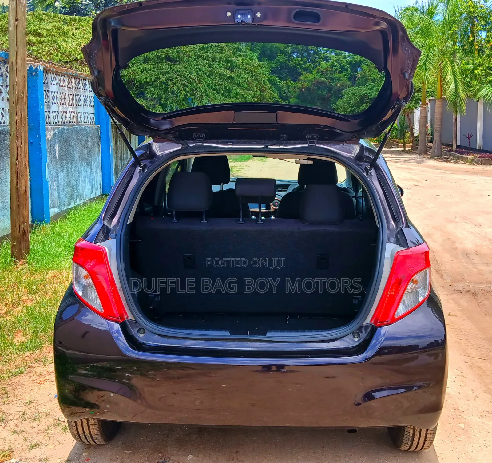 Toyota Vitz 2014 Maroon