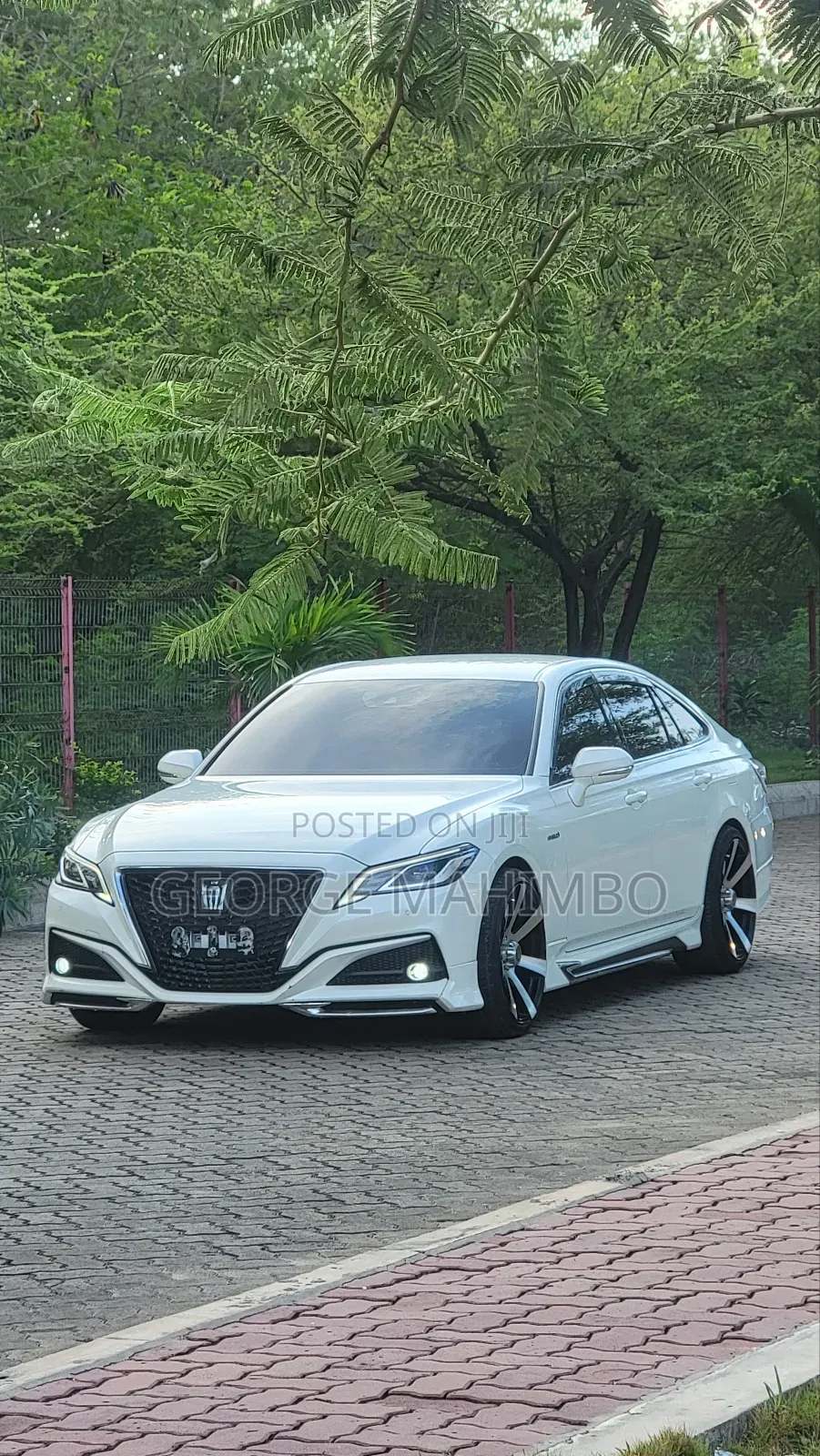 Toyota Crown 2018 White