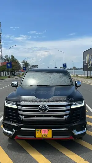 Toyota Land Cruiser 2024 Black