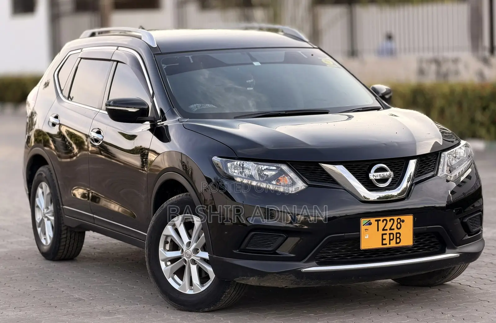 Nissan X-Trail 2.0 Petrol FWD 2014 Black