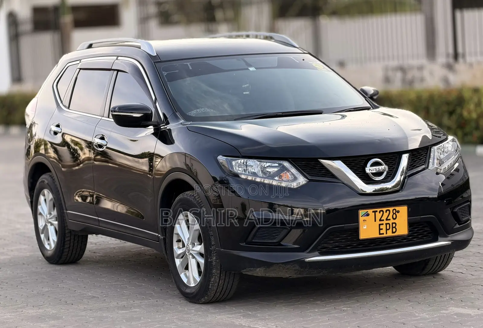 Nissan X-Trail 2.0 Petrol FWD 2014 Black