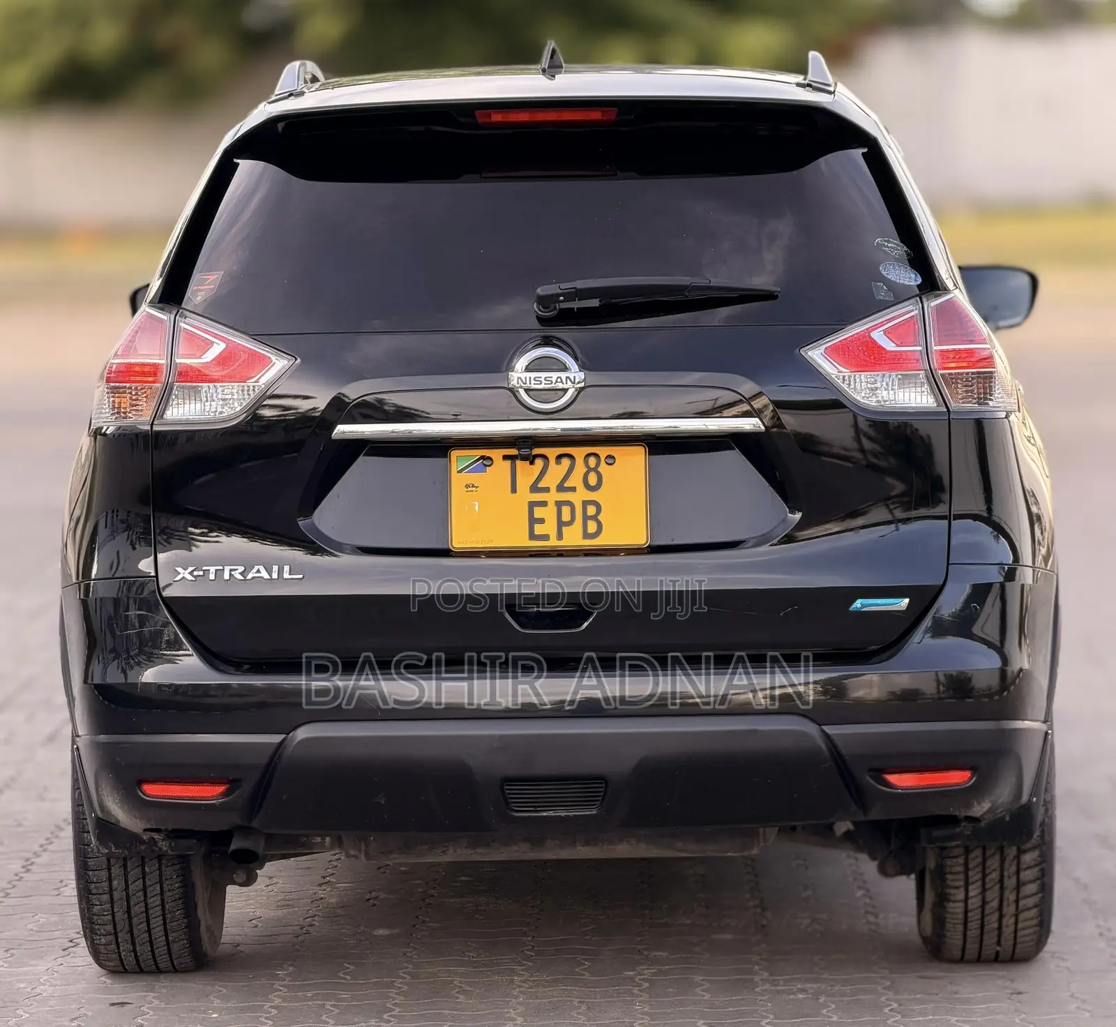 Nissan X-Trail 2.0 Petrol FWD 2014 Black
