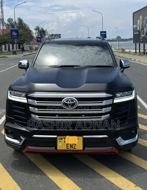 Toyota Land Cruiser LC300 2024 Matt Black