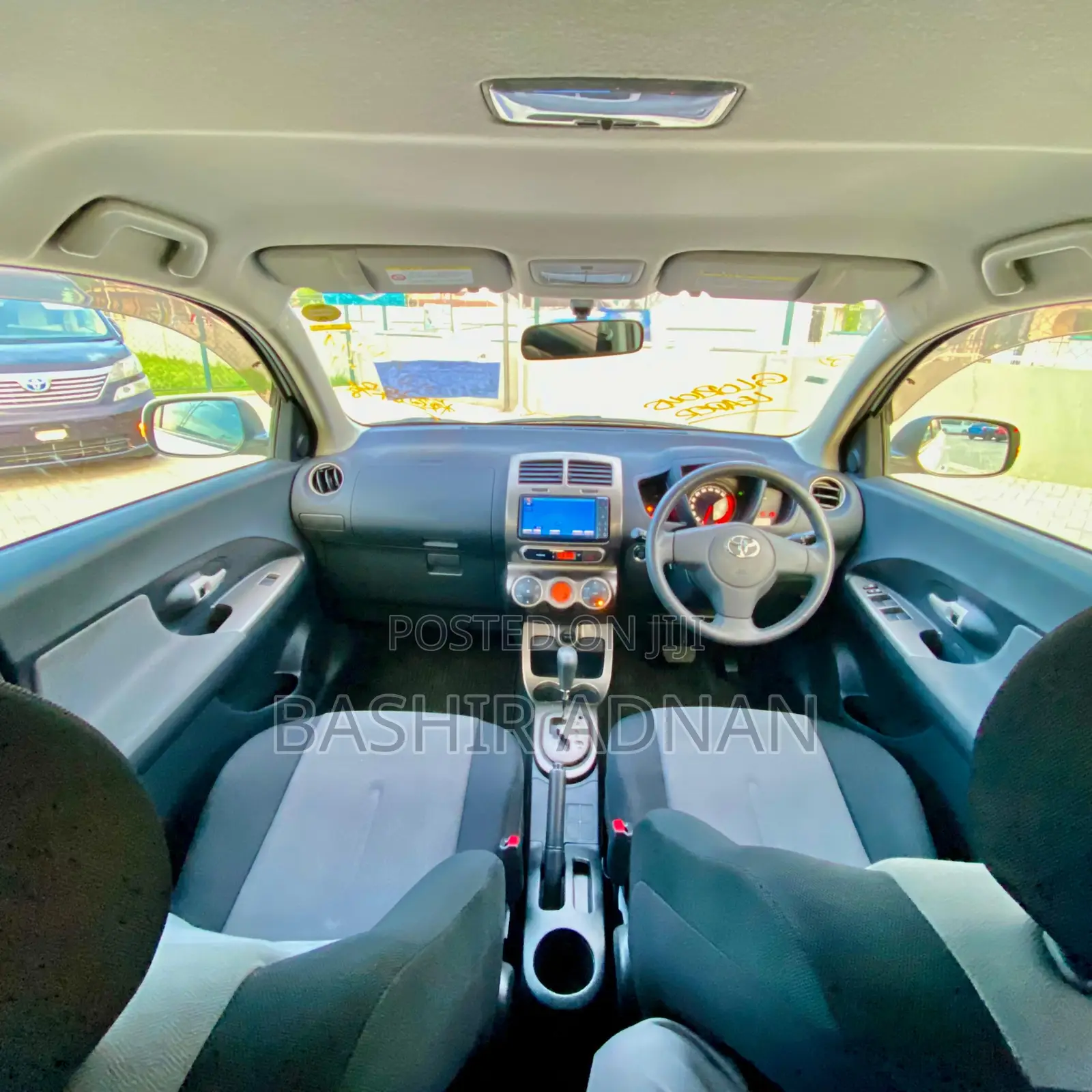 Toyota IST 2010 White