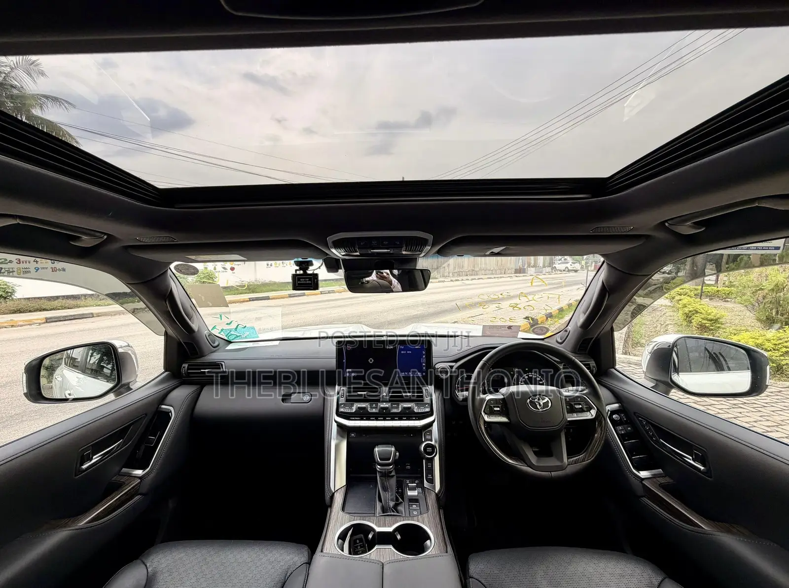 Toyota Land Cruiser 2024 White