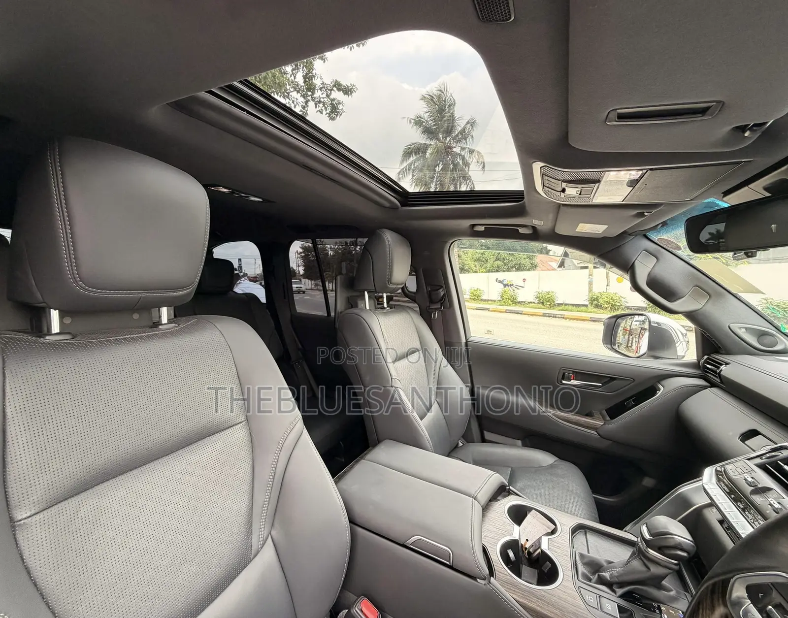 Toyota Land Cruiser 2024 White
