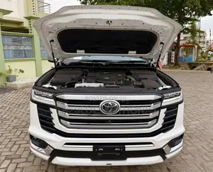 Toyota Land Cruiser 2024 White