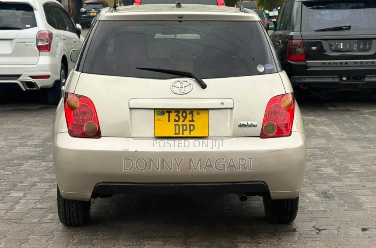 Toyota IST 2004 Gold