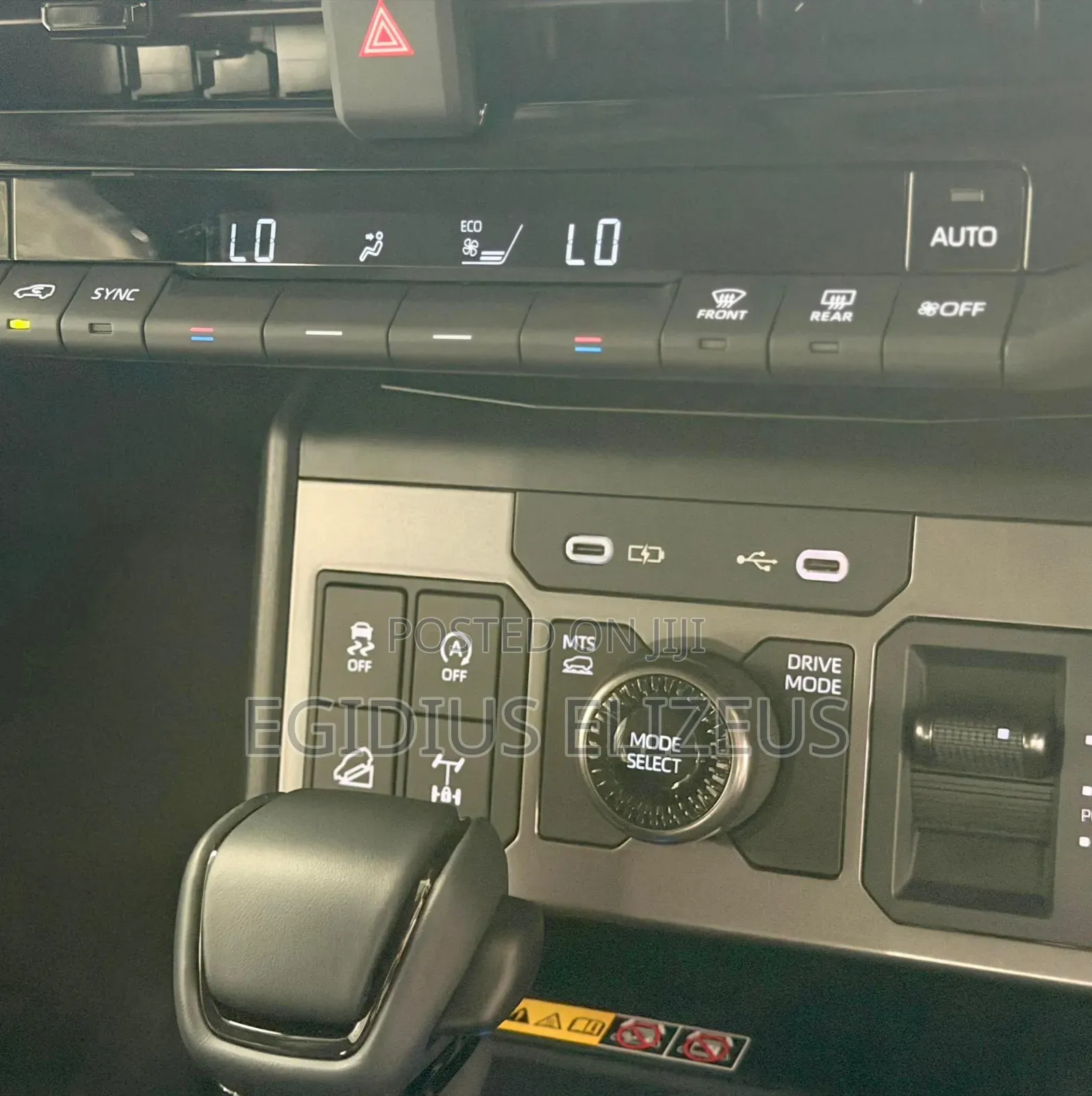 New Toyota Hilux 2025 Gray