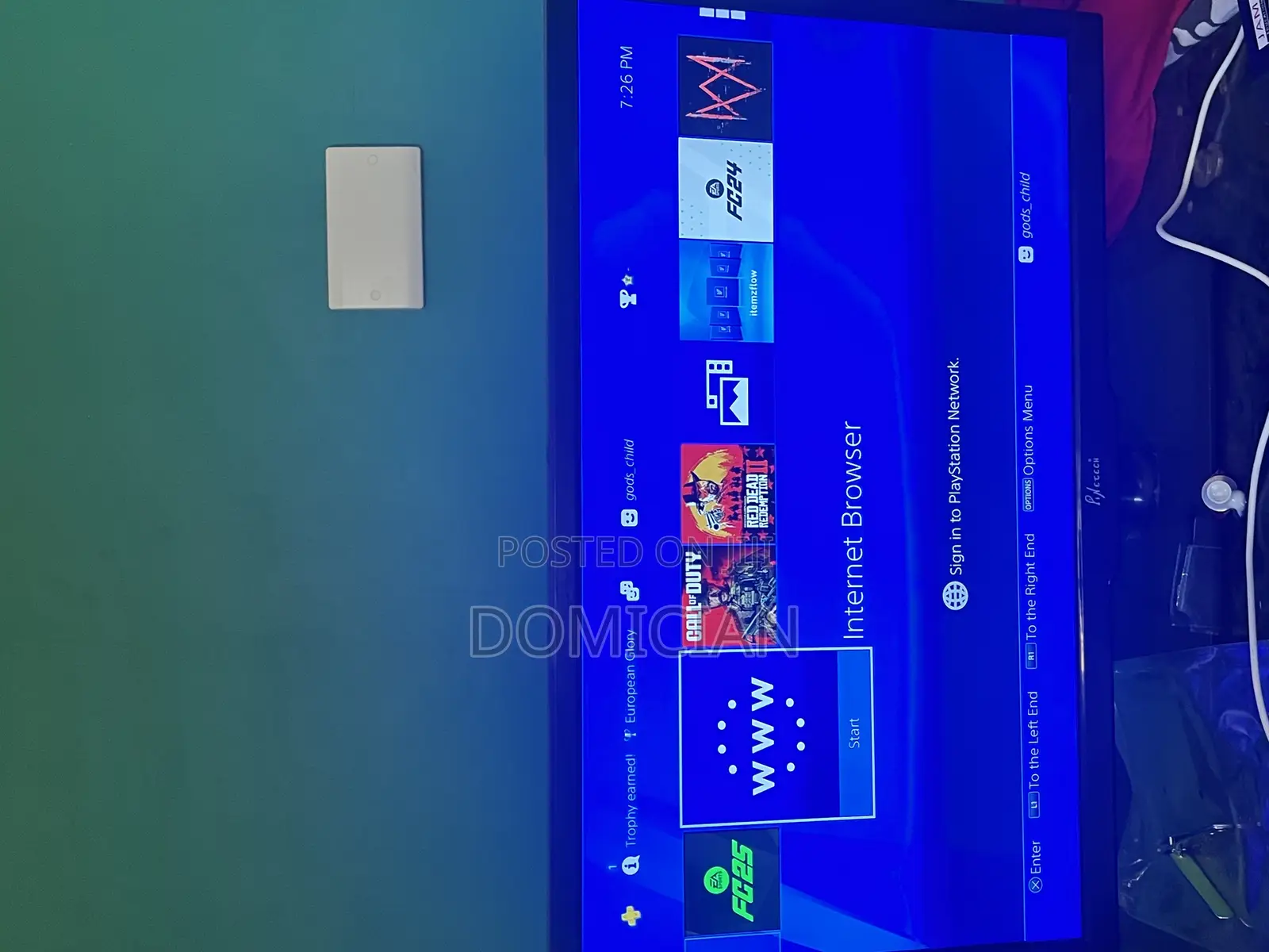 Play Station 4 Used With 5 Games