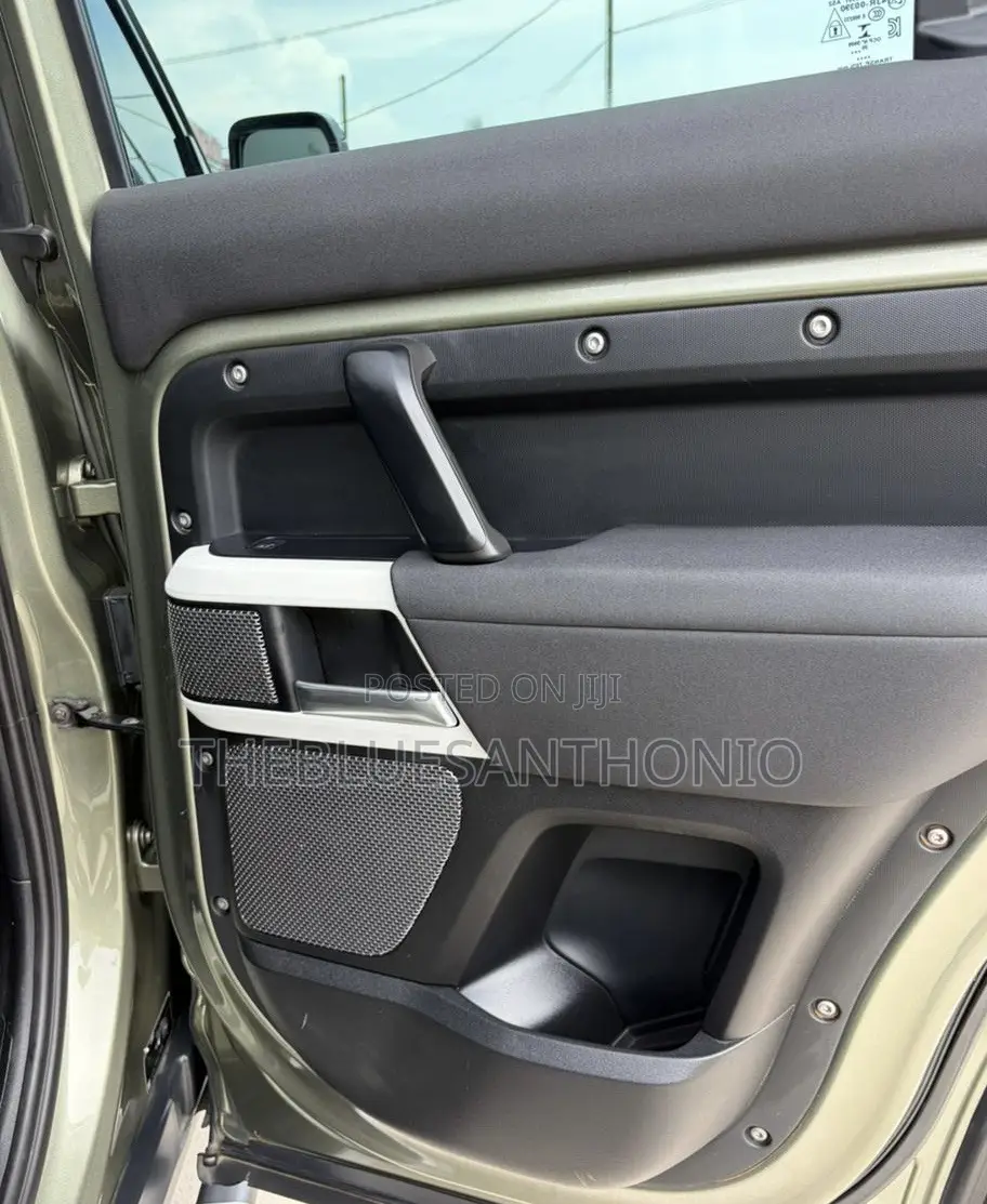 Land Rover Defender 2021 Green