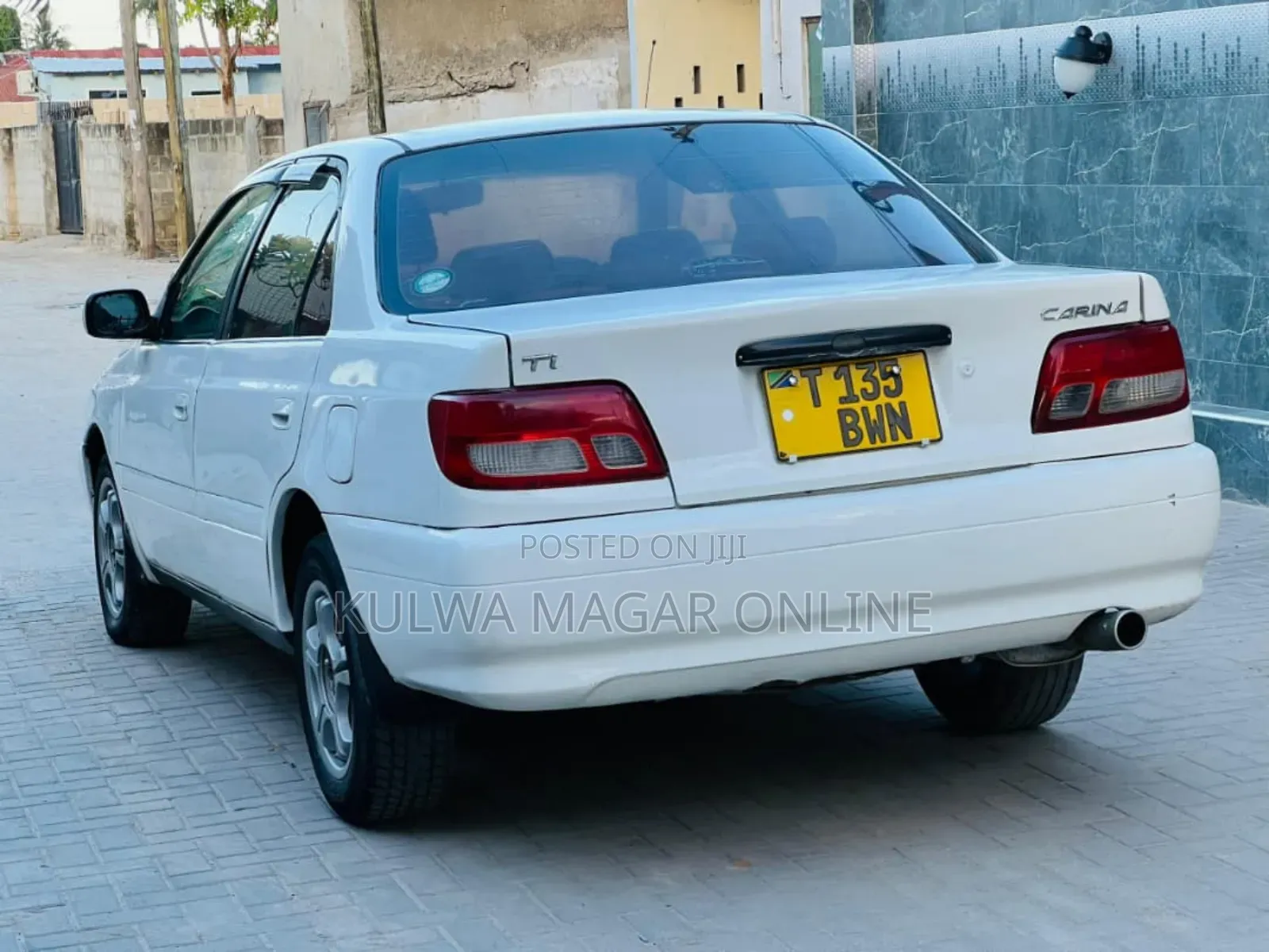 Toyota Carina 2001 White
