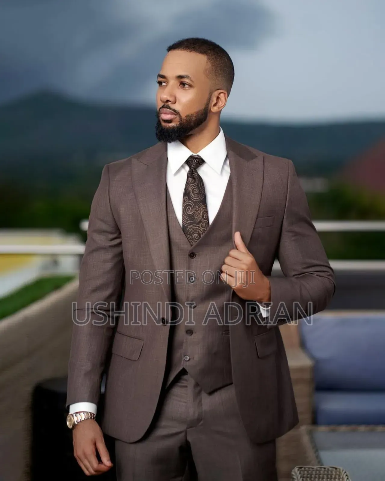 Suti Ya Kifahari Ya Harusi–Wedding Luxury Suit