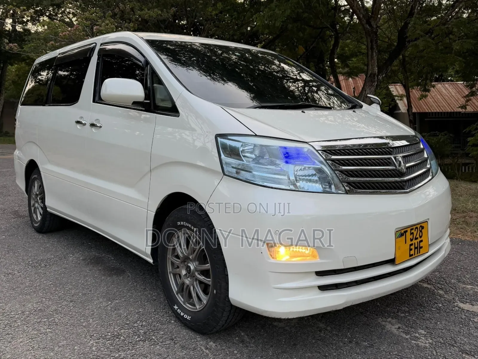 Toyota Alphard 2006 White