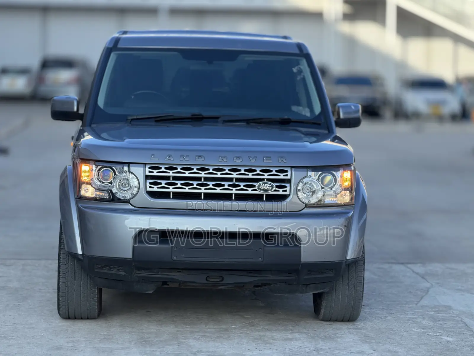 Land Rover Discovery 2012 Gray