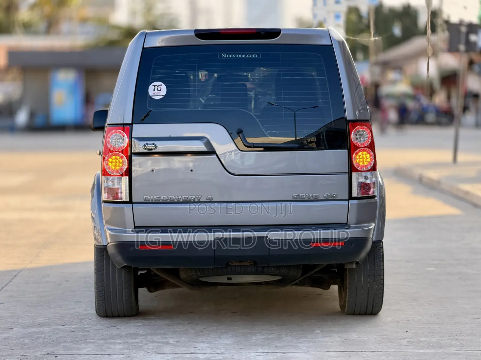 Land Rover Discovery 2012 Gray