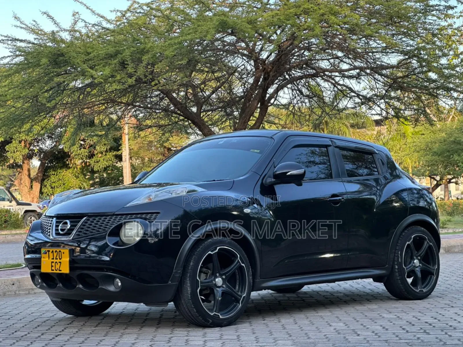Nissan Juke 2012 Black