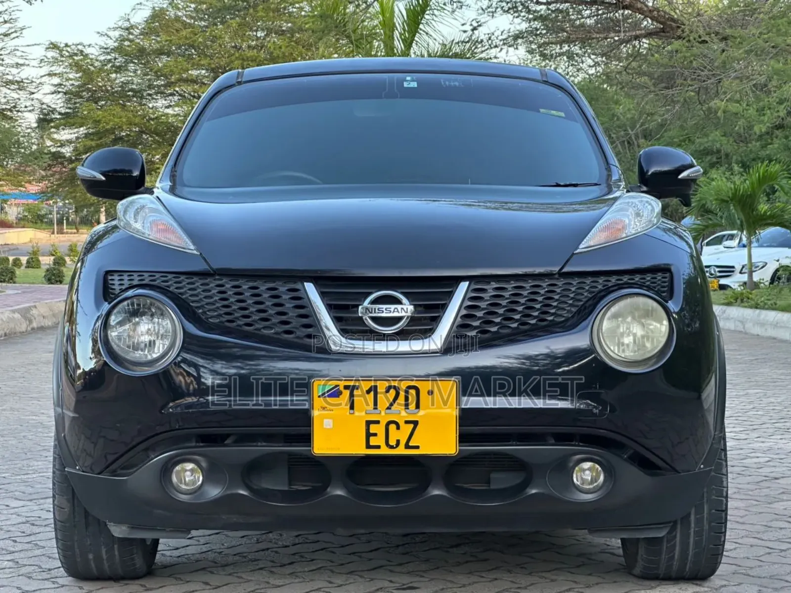 Nissan Juke 2012 Black