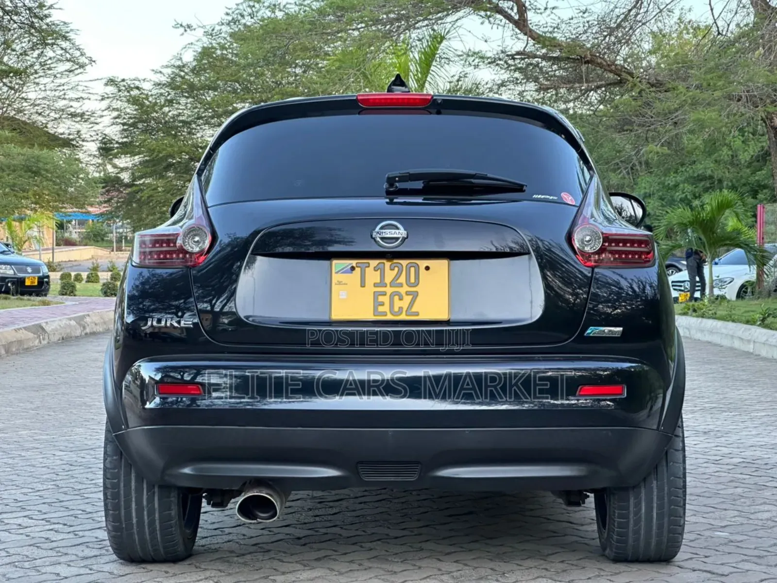Nissan Juke 2012 Black