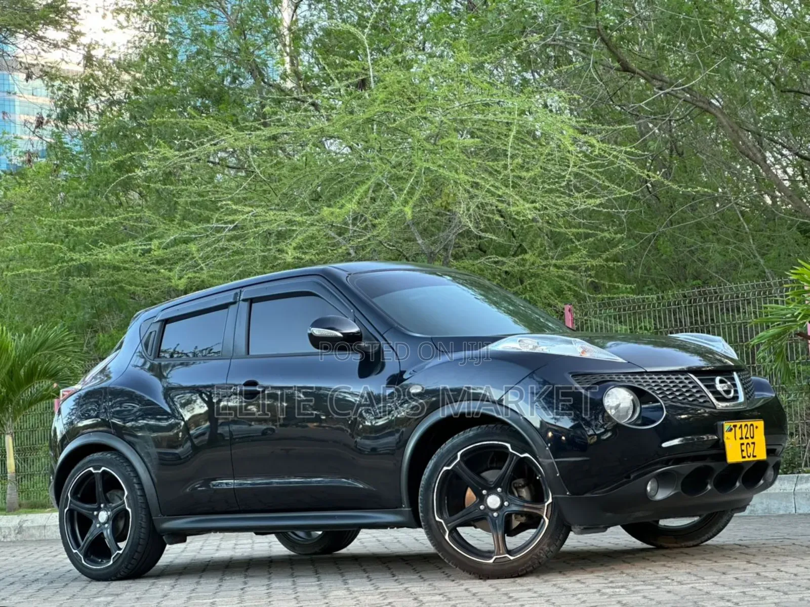 Nissan Juke 2012 Black