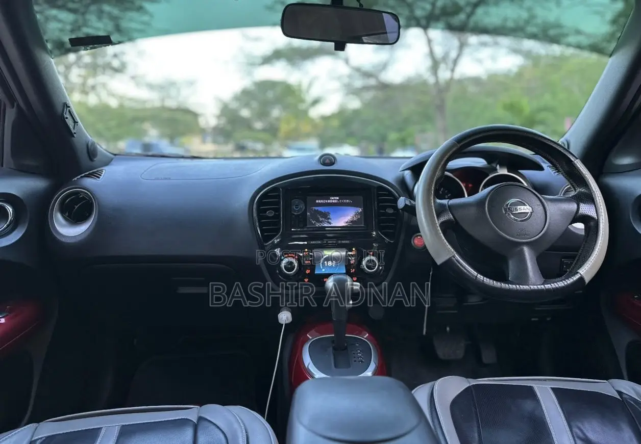 Nissan Juke 2012 Black