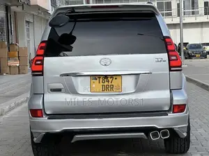 Toyota Land Cruiser Prado 2005 Silver