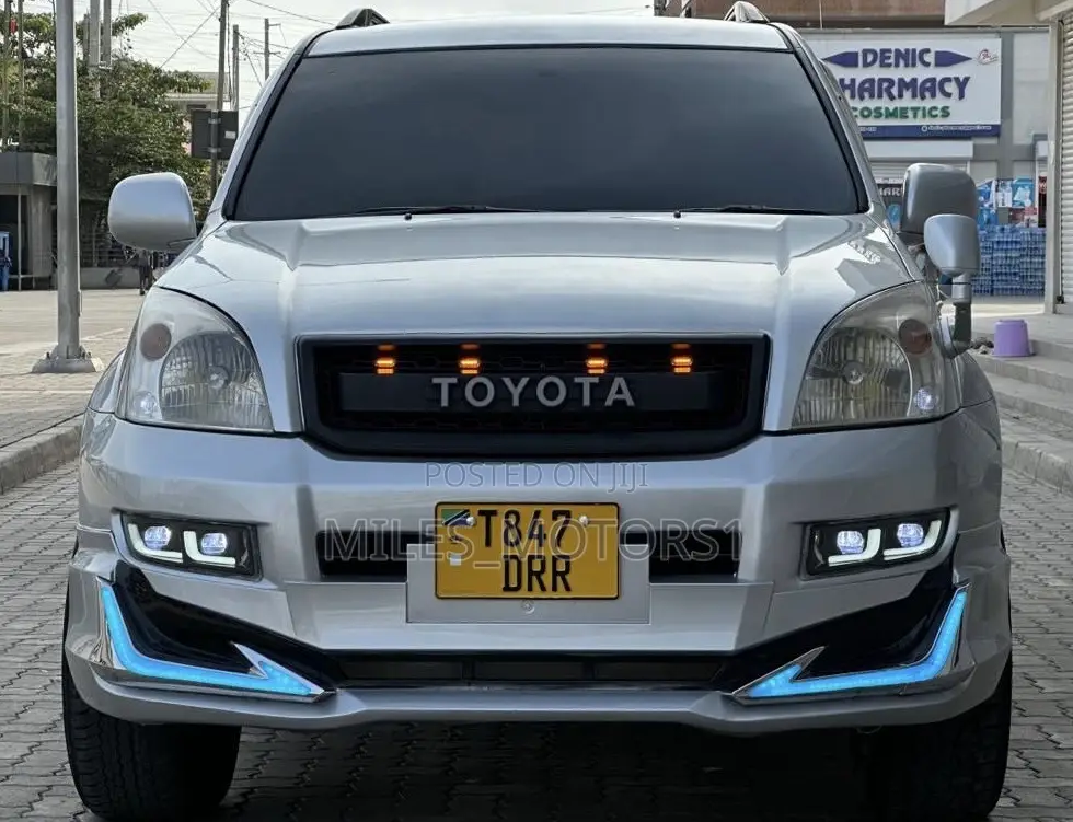 Toyota Land Cruiser Prado 2005 Silver
