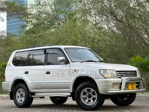 Toyota Land Cruiser Prado 2000 White