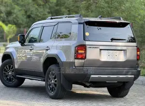 Toyota Land Cruiser Prado 2.8 2025 Gray