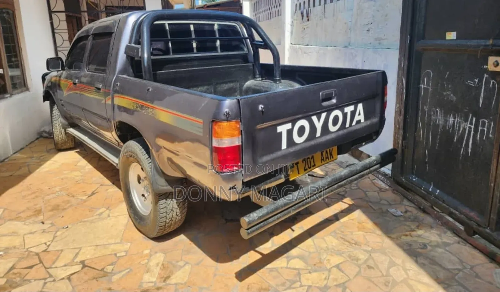 Toyota Hilux 2.5 Cab 2005 Gray